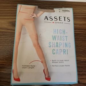 Spanx Assets Nude High Waist Shaping Capri Womens Size 5 (220-265lbs) NEW